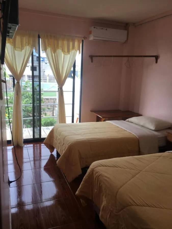 Hostal Nathaly Puerto Baquerizo Moreno Guest house