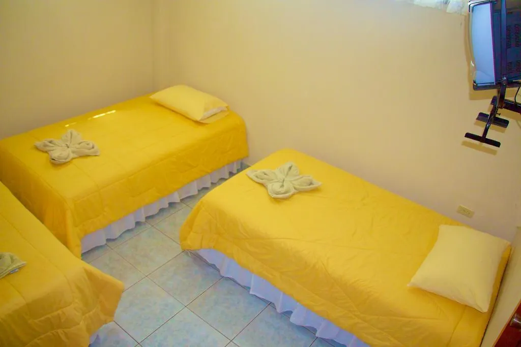 Hostal Nathaly Puerto Baquerizo Moreno Guest house