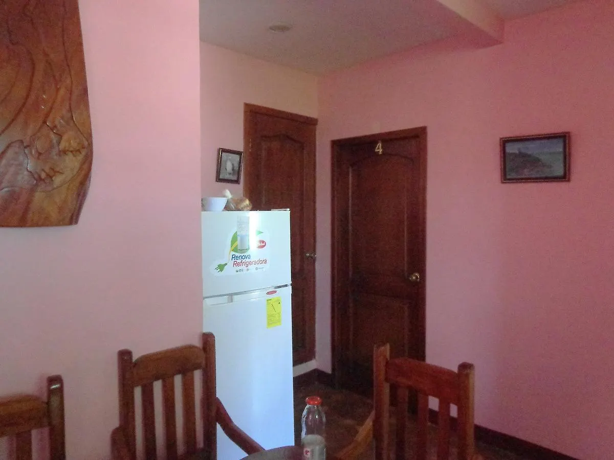 Hostal Nathaly Puerto Baquerizo Moreno Guest house
