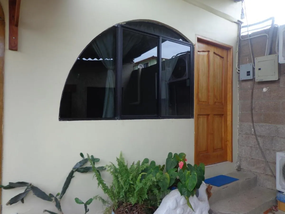 Hostal Nathaly Puerto Baquerizo Moreno Guest house
